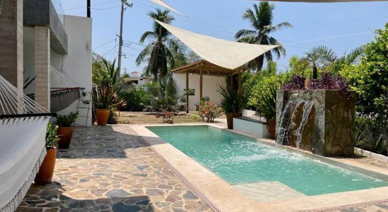 Nice holiday apartment with pool, patio & yard | Pet-friendly — photo 4
