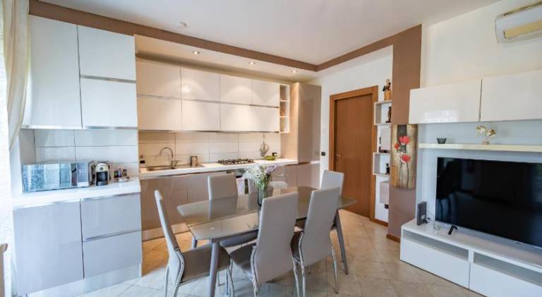 Rental apartment with 2 rooms for 11 persons — photo 4