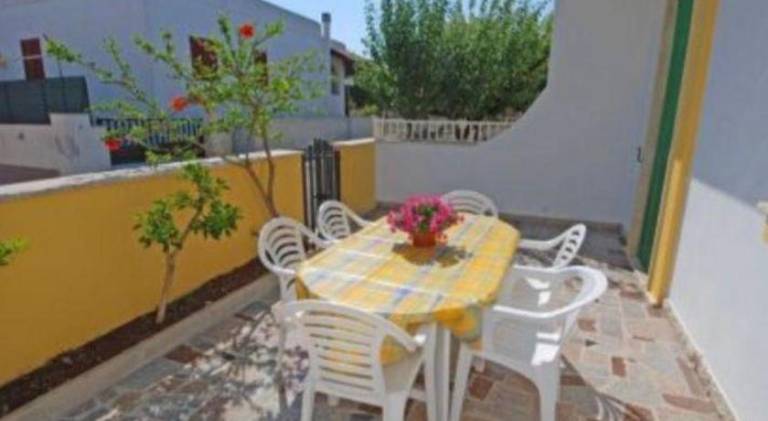 House with 2 rooms for 5 persons — photo 3