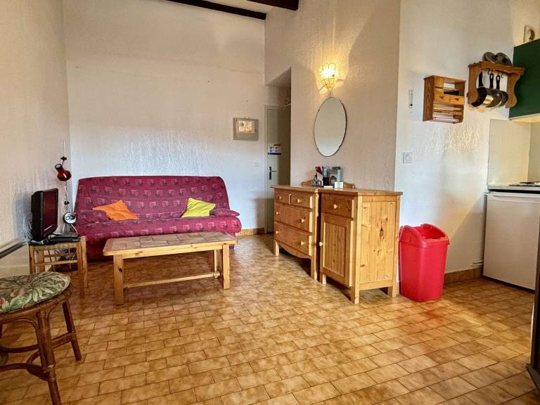 Holiday apartment with pool — photo 3