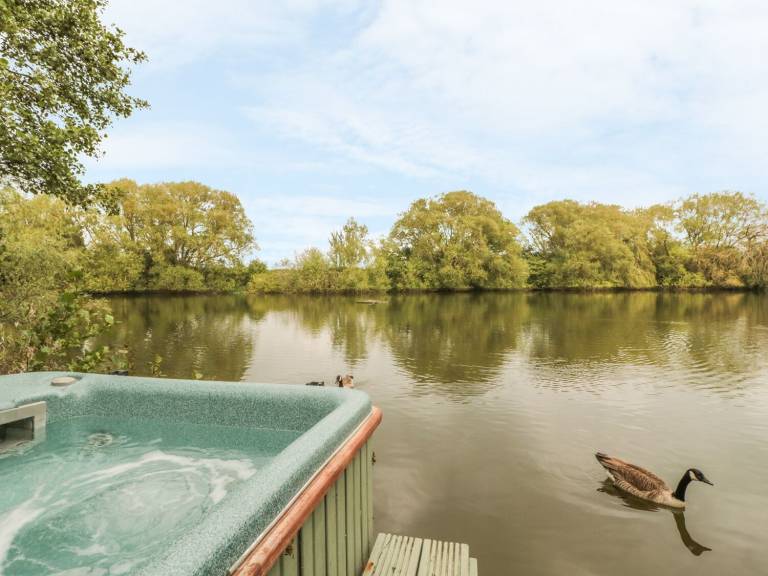 Cottage  Beckford