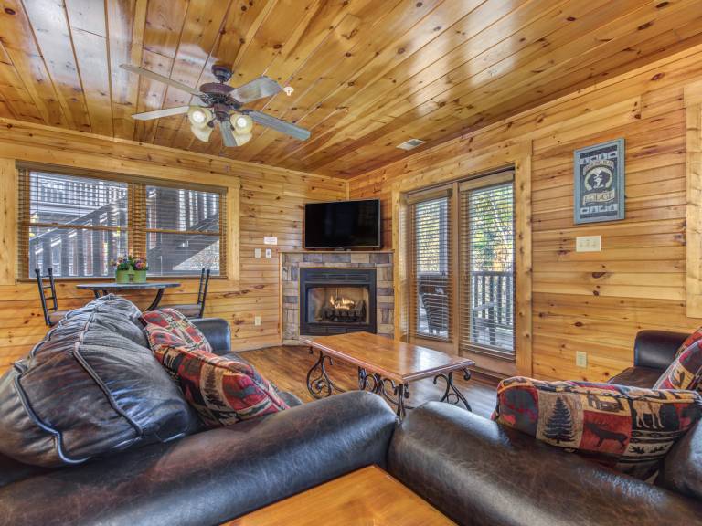 518FAMILYTIESSPNCB - Family Ties Lodge — photo 5