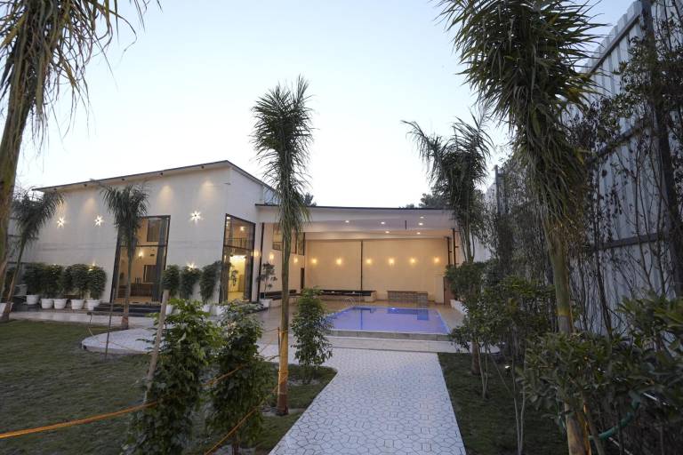 Beautiful vacation home with yard & private pool | Pets allowed in Gurugram