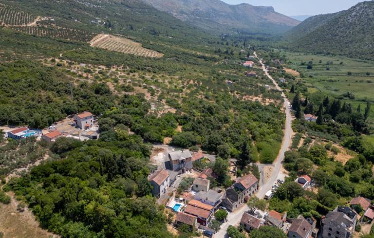 Vila Desne