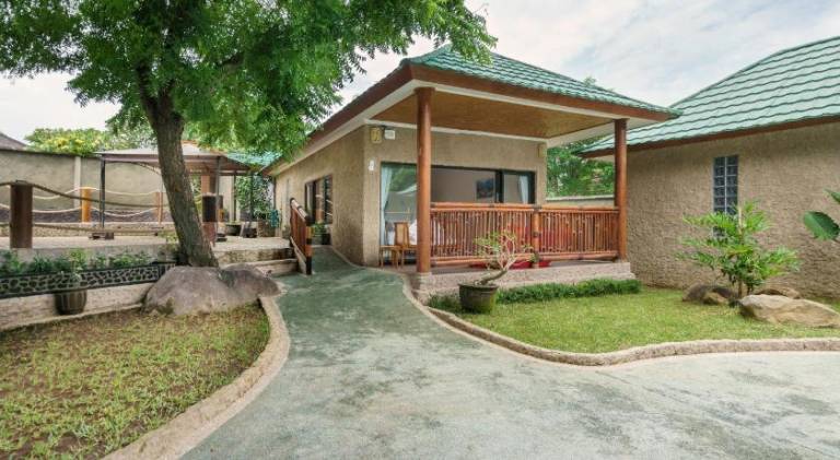 Lunar Dive Resort: Bamboo Villas — photo 5