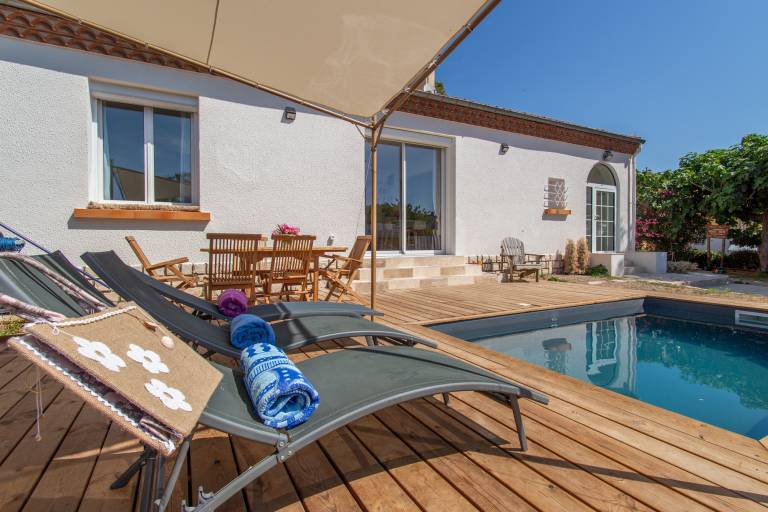 Fully equipped beautiful villa with garden, private pool & patio | Pets allowed — photo 3