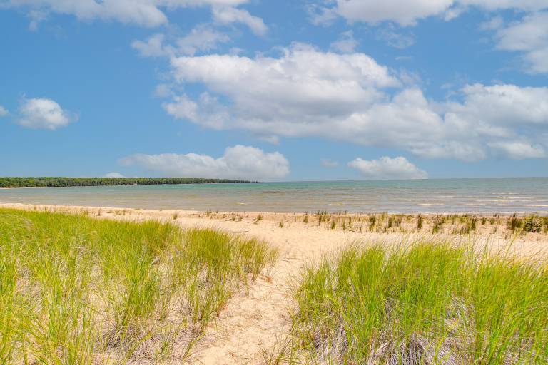 Serene Washington Island Getaway w/ Private Beach! — photo 3