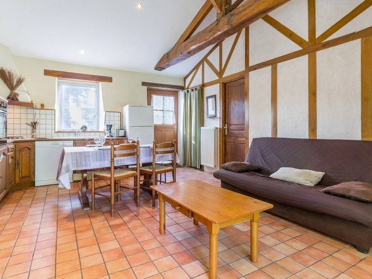 Cottage with garden, pool & BBQ — photo 4