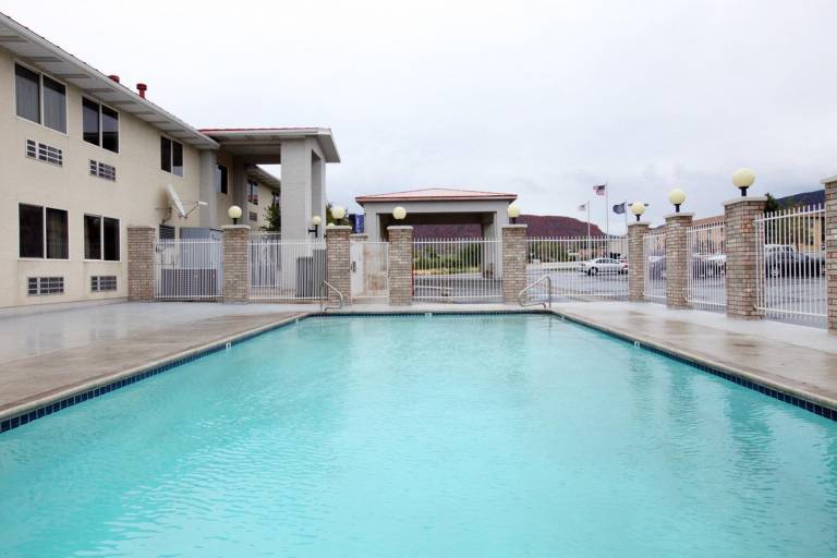Americas Best Value Inn Cedar City — photo 2