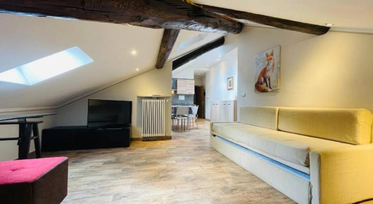 Charming serviced apartment with terrace | Pet-friendly — photo 4