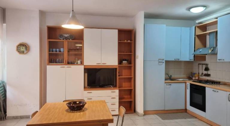 Apartment with garden — photo 3