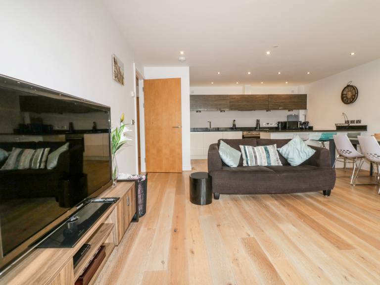 Child-friendly wonderful cottage with yard, BBQ & hot tub | Beach view | Close to the beach | Pets allowed — photo 3