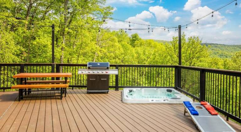 Villa with hot tub — photo 4