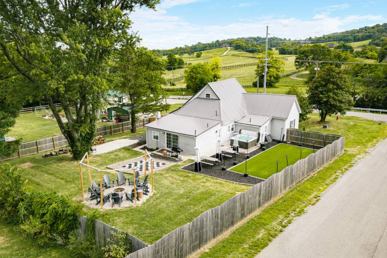 Shelbyville Farmhouse w/ Hot Tub, Fire Pit & Grill — photo 3
