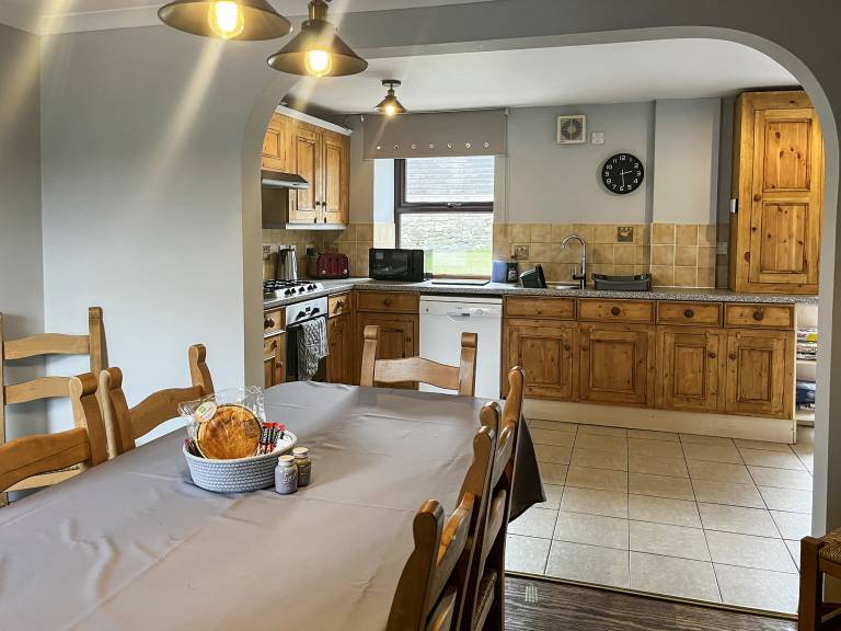 Family-oriented nice cottage with yard | Pets allowed — photo 5