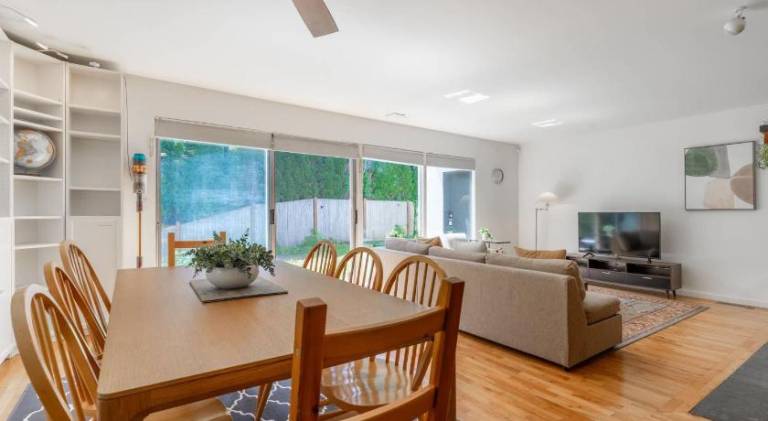 Charming vacation home | Pets are welcome — photo 3