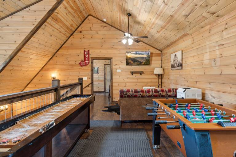 Cabin with hot tub, pool & barbeque | Mountain view — photo 3