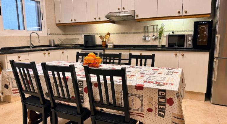 Fully equipped house with pool, barbecue & patio | Perfect for remote work | Pet-friendly — photo 3