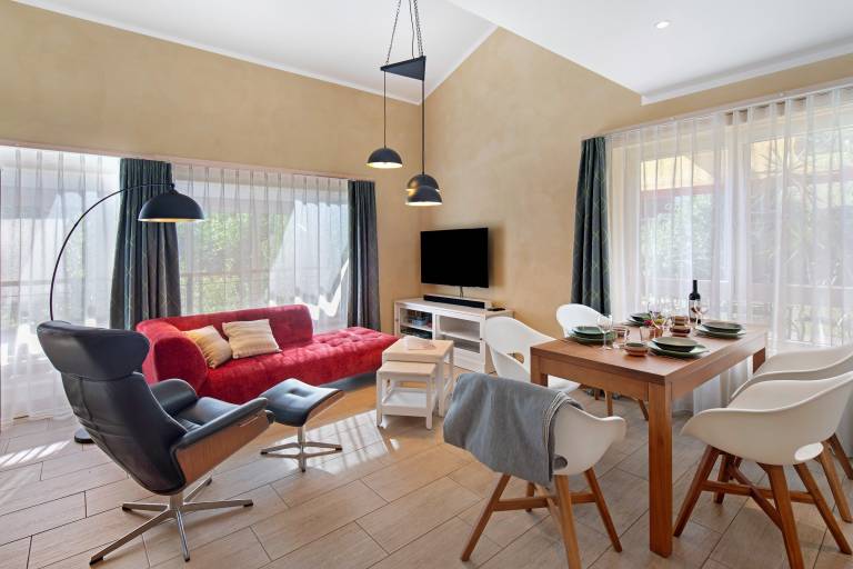 Holiday Apartment "Leben Am Weinberg" with Shared Terrace, Shared Garden & Wi-Fi — photo 2