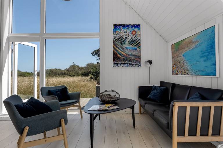 Vacation home with barbecue & terrace — photo 2