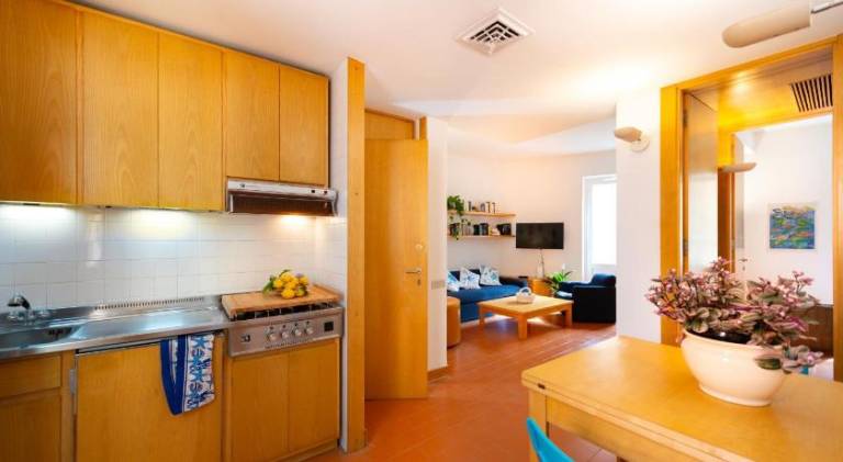 Holiday apartment with 2 rooms for 4 persons — photo 3