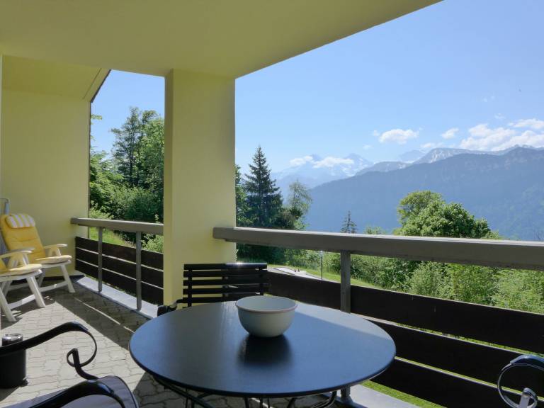 Child-friendly lovely rental apartment with garden, pool & sauna | Lake view | Perfect for remote work | Dogs allowed — photo 3