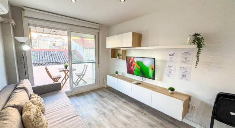 Holiday apartment | Next to Cathedral-Basilica of Our Lady of the Pillar | Pet-friendly — photo 2