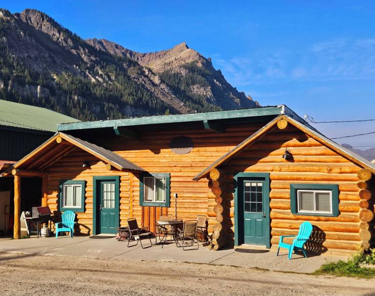 Cabin Cooke City