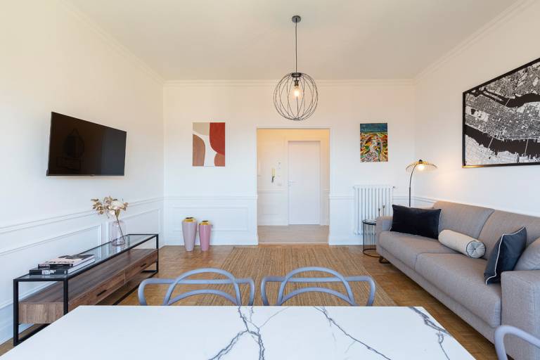 Fully equipped rental apartment with yard | Pets allowed — photo 5