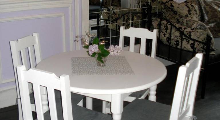 Rental apartment with patio — photo 5