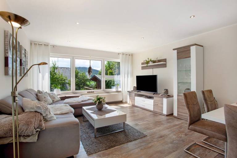 Apartment 'Am Wald' with Private Terrace, Shared Garden and Wi-Fi — photo 2