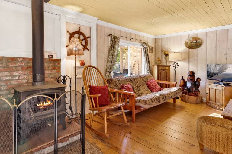 Cabin with barbecue | Lake view in Big Bear Lake, CA