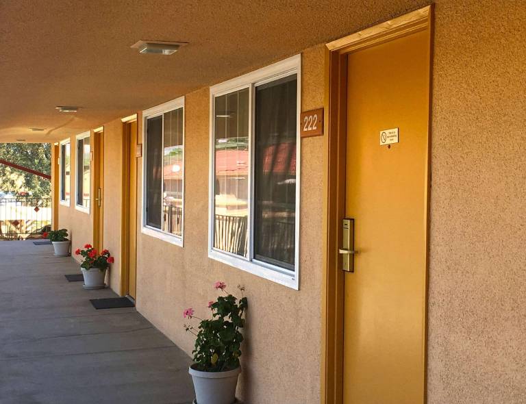 Americas Best Value Inn Beaumont, CA — photo 4