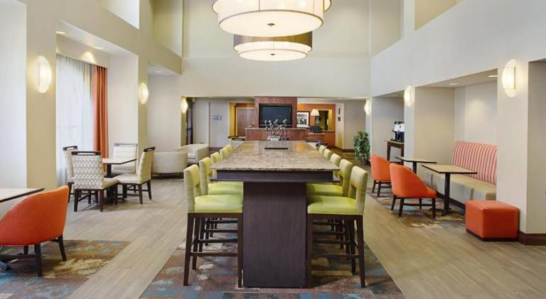 Hampton Inn & Suites Lancaster — photo 5
