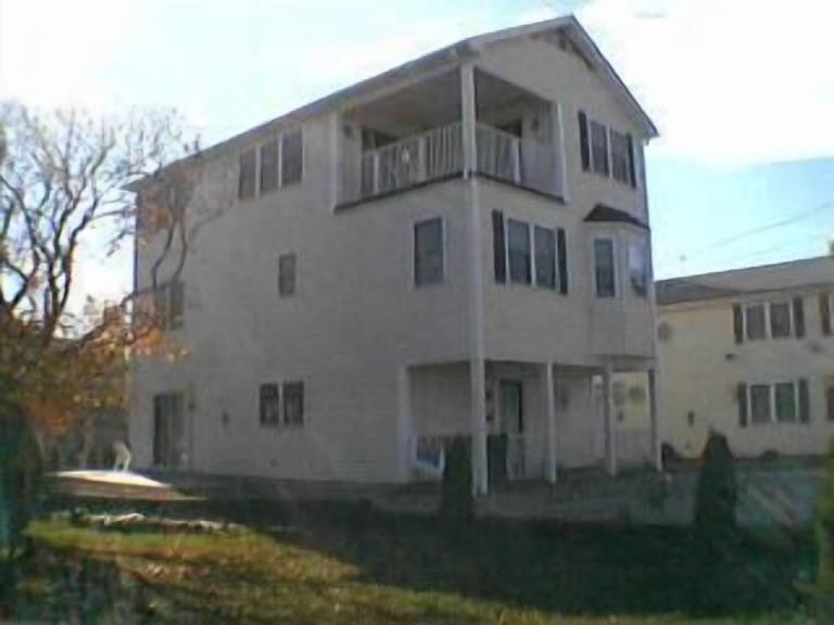 House  Narragansett