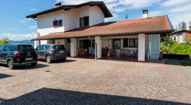 Pleasant holiday apartment | Dogs allowed in Verbania