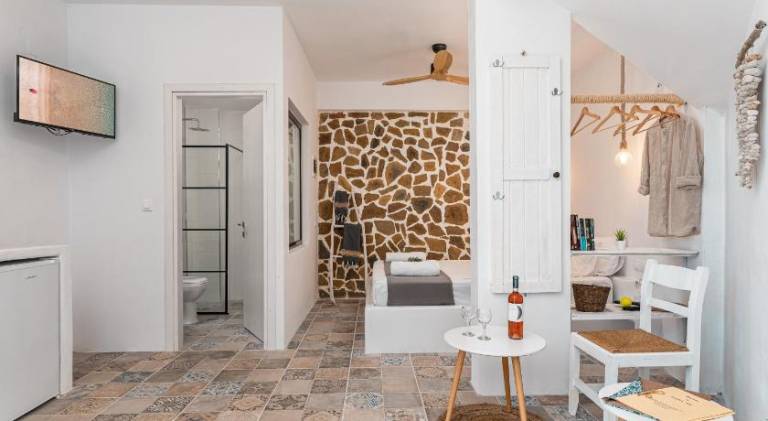 Beautiful holiday apartment with yard & patio | Next to the beach | Pets allowed — photo 3