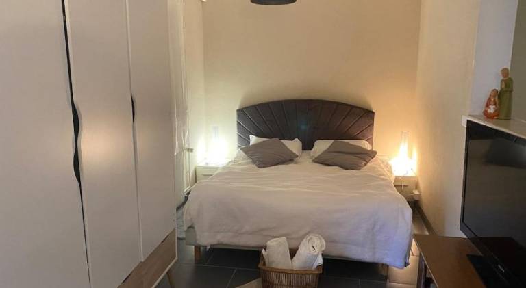 Apartment with pool in Villars