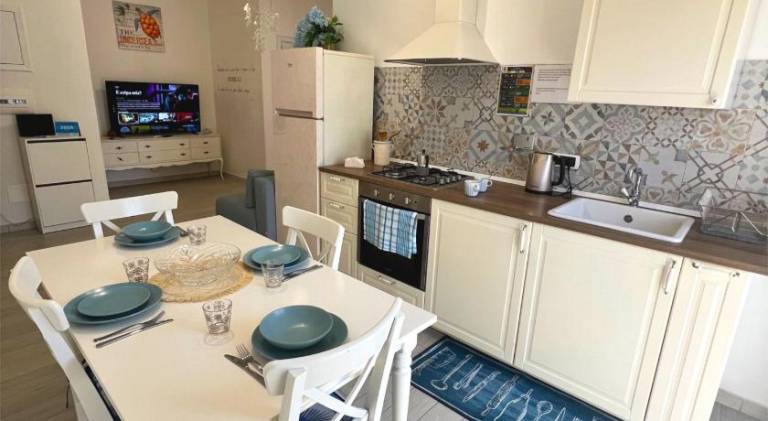 Holiday apartment with 2 rooms for 5 persons — photo 2