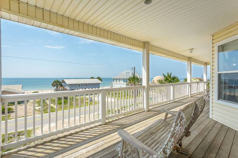 House Saint George Island