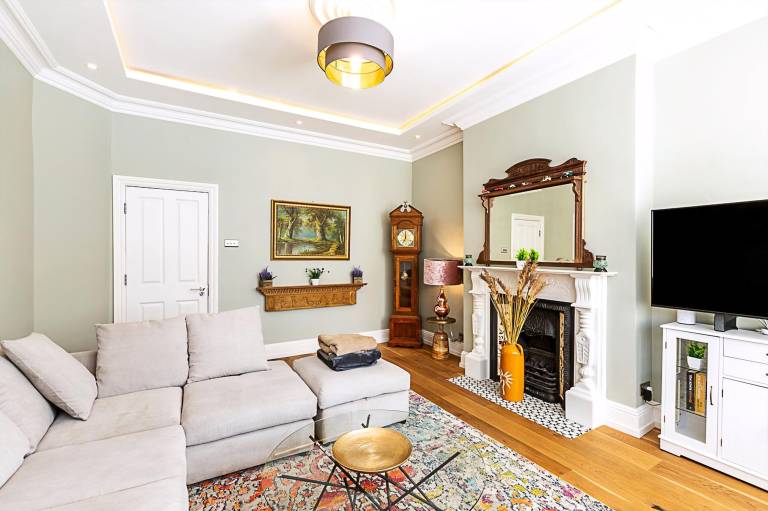 OJD Chic Garden Flat in Leafy Ealing
