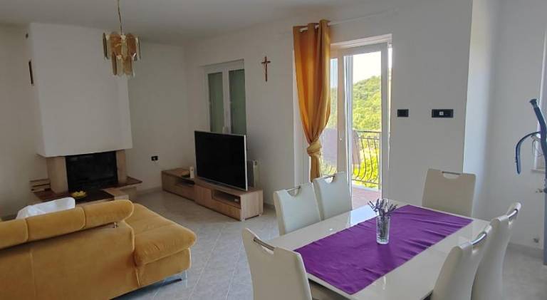 Rental apartment with patio & yard | Pet-friendly in Opatija