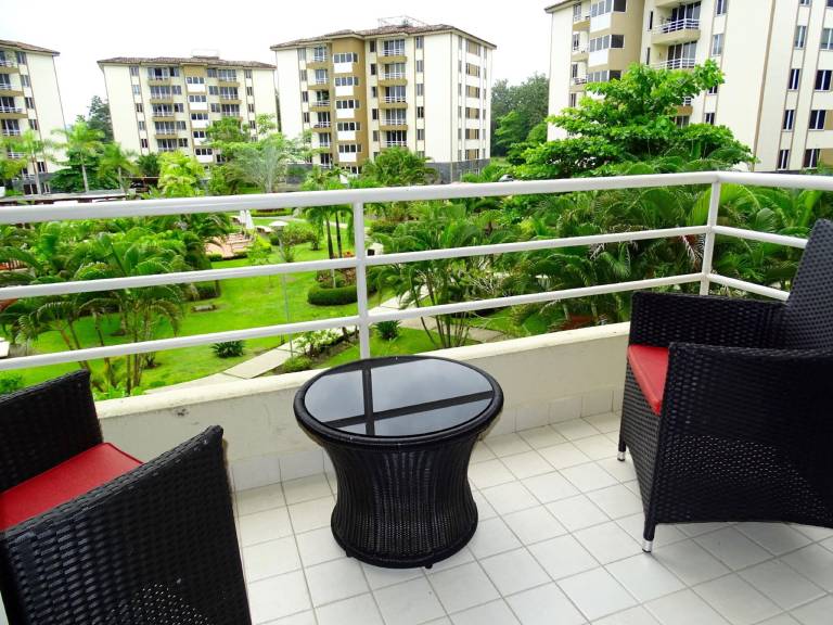 Jaco Beach Condos in Puntarenas