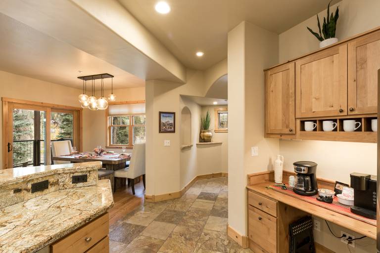 Largest Black Bear Townhome - Ping Pong Table - on Demand Ski Shuttle — photo 5