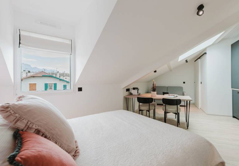 Aparthotel | Suitable for remote work in Chambéry