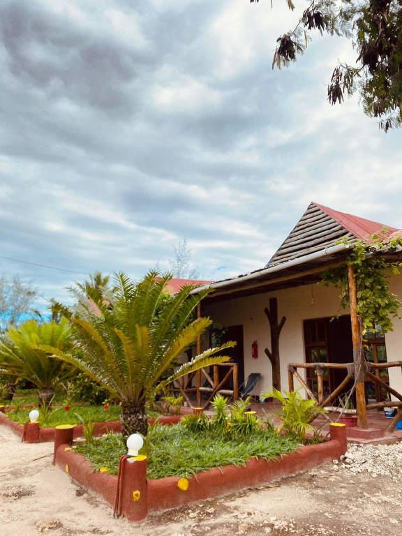 Zanzllywood Uroa Beach Apartments — photo 4