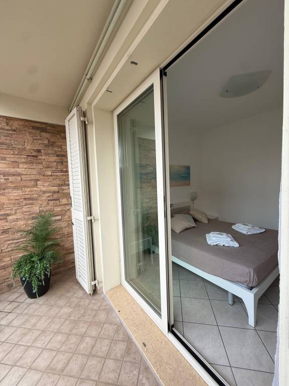 Rental apartment with terrace | City view — photo 3