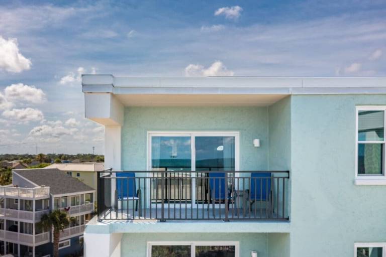 Condo  Beaches