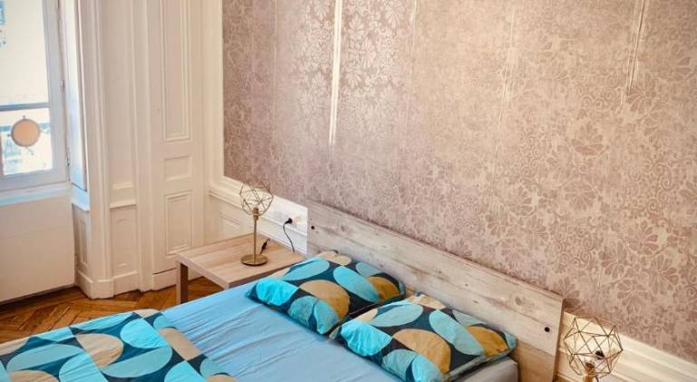 Pleasant rental apartment | Next to Lyon Cathedral | Pets allowed — photo 2