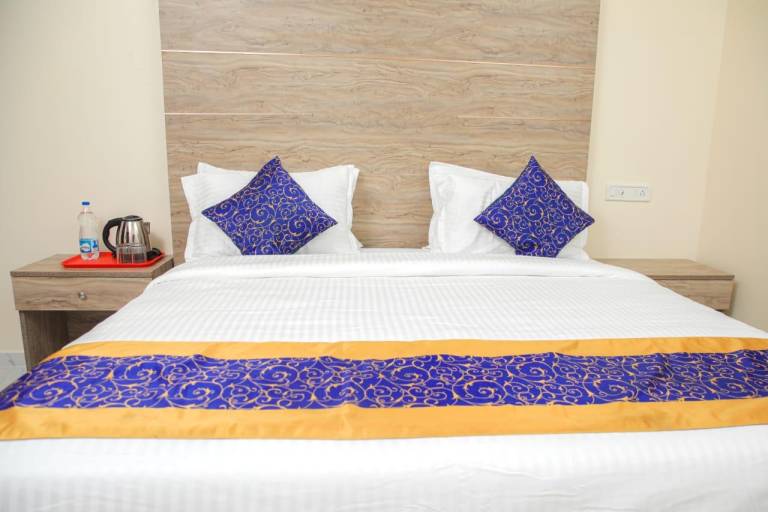 RedFox Hotel T Nagar